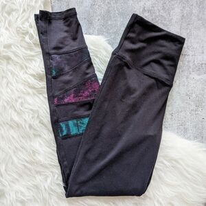 Balance Collection holographic cutout leggings